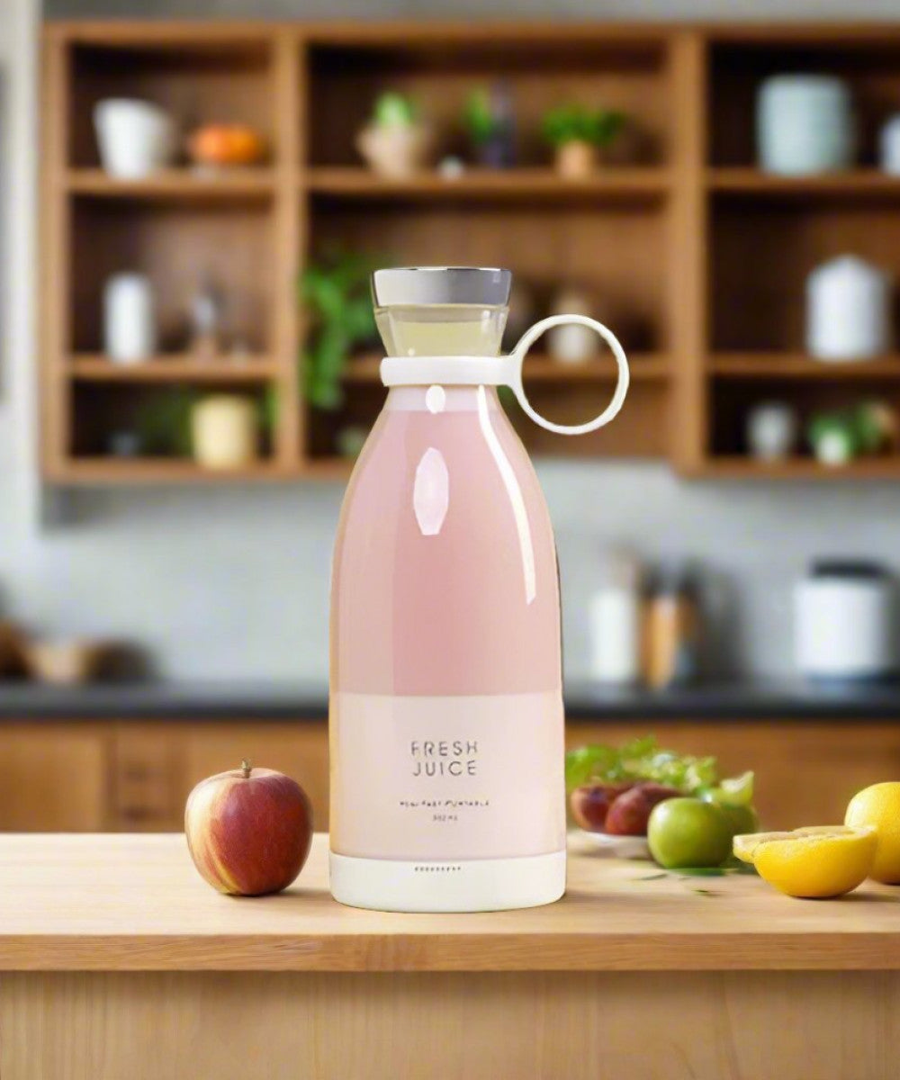 Portable Mini Juicer Blender, USB Rechargeable Fruit Maker Machine, Portable Personal Size Juicer Bottle Grinder Mixer Blender for Smoothie, Juices and Shakes (Multi)