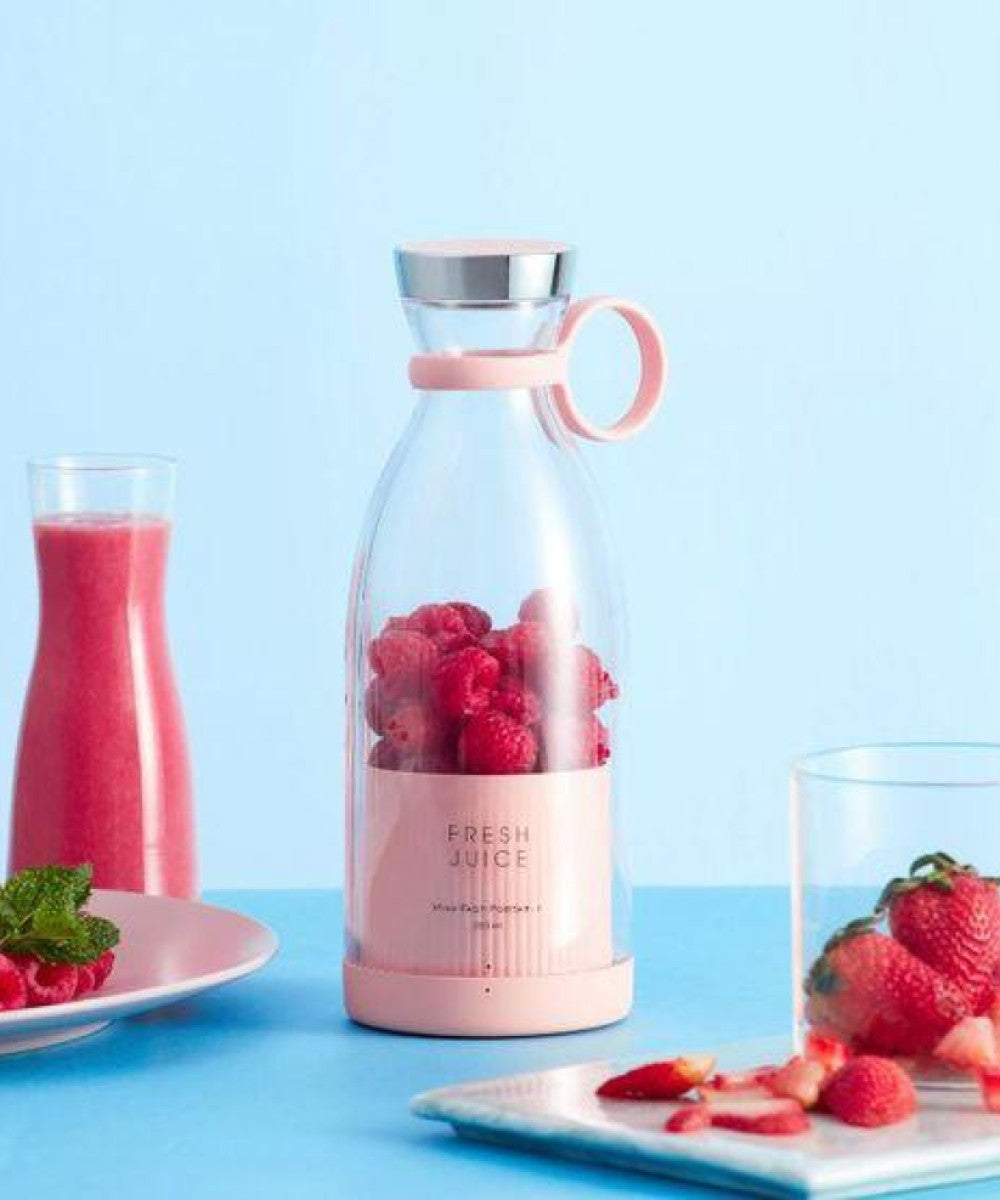 Portable Mini Juicer Blender, USB Rechargeable Fruit Maker Machine, Portable Personal Size Juicer Bottle Grinder Mixer Blender for Smoothie, Juices and Shakes (Multi)